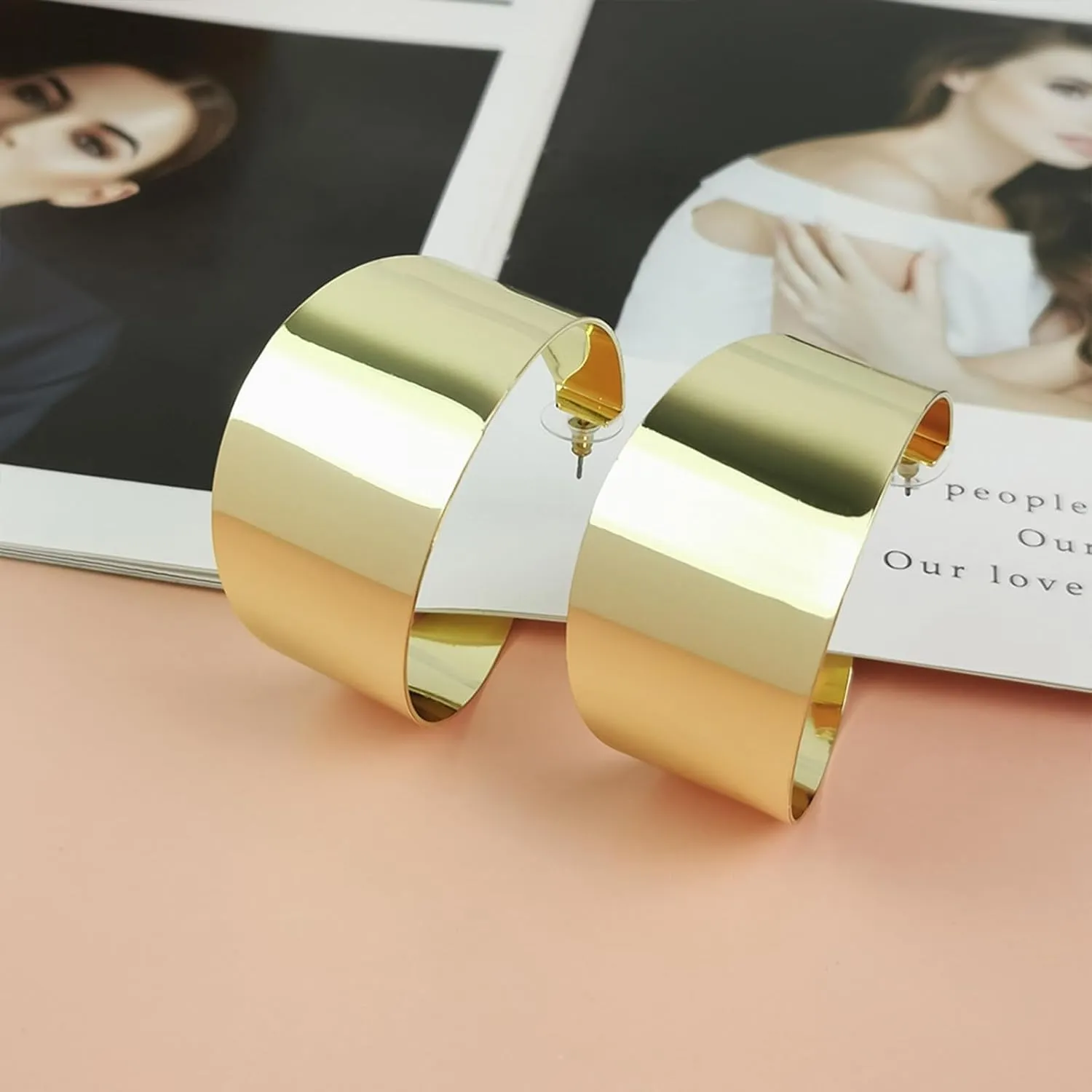 Chunky Gold Earrings for Women Hoop Earrings Lightweight Teardrop Earrings Hypoallergenic Gold Chunky Earrings Trendy Waterdrop Hoop Earrings for Birthday Gifts