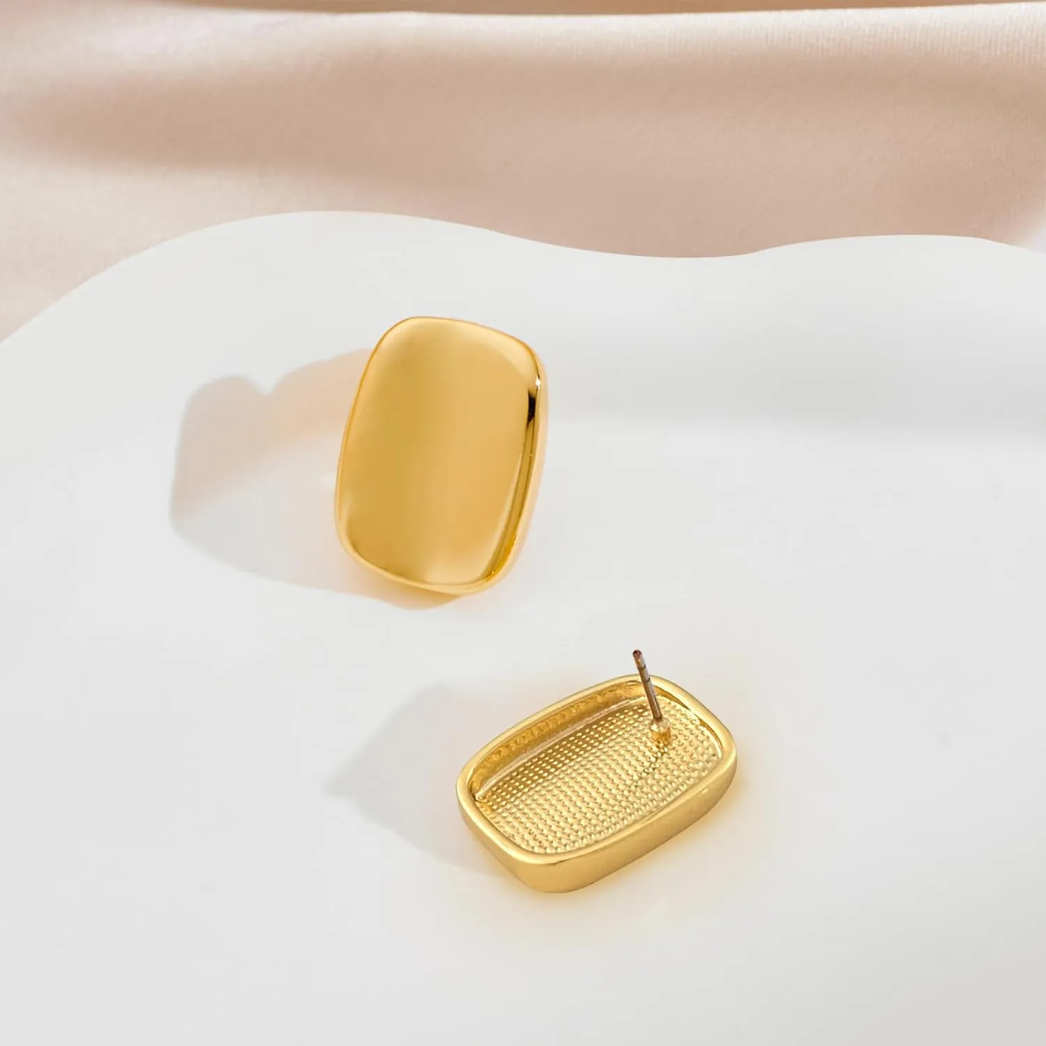 Chunky Gold Earrings Hammered Geometric Stud Earrings Wavy Statement Drop Earrings Trendy Jewelry Gifts for Women