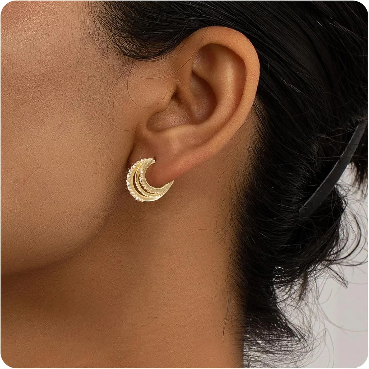 Chunky Gold Hoop Earrings for Women, Trendy 14K Gold Plated Gold/Silver Statement Earring Thick Open Double Hoop Earrings Lightweight Hypoallergenic Earrings Gold Jewelry