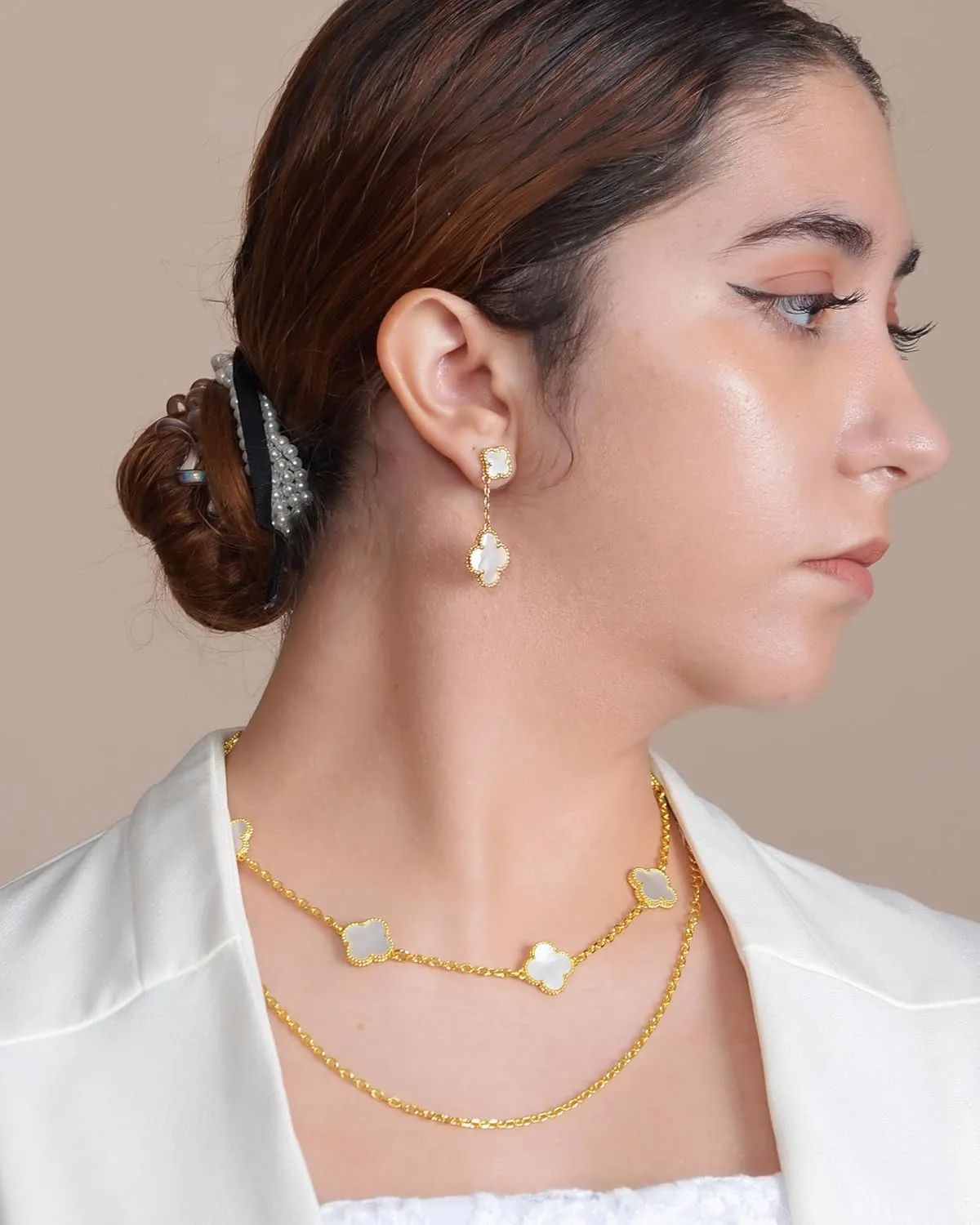 Diva's Onyx-White Mother Pearl Clover, Butter Fly Shape Red Jade Adjustable For Chocker or Necklaces-Earring Set 18K Gold Plated, Natural Stones