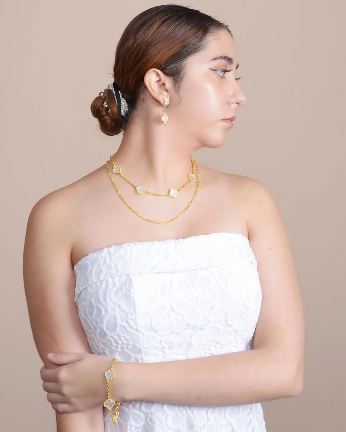 Diva's Onyx-White Mother Pearl Clover, Butter Fly Shape Red Jade Adjustable For Chocker or Necklaces-Earring Set 18K Gold Plated, Natural Stones