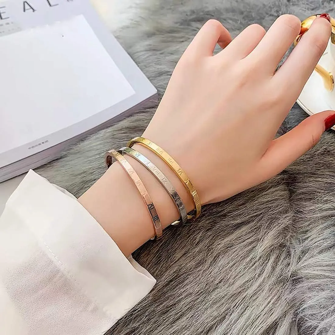 Gold Silver Plated Bracelets for Men Women Roman Numeral Bangle Bracelet Stainless Steel Personalized Engraved Unisex Gift