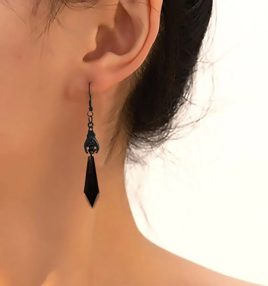 Gothic Dark Bat Dangle Earrings, Crystal Gems Bat Earrings Punk Hexagonal Prism Bat Pendant Earrings Rock Style Bat Animal Dangle Drop Earrings Halloween Party Costume Accessories Bat Animal Earrings ,Jewelry for Women