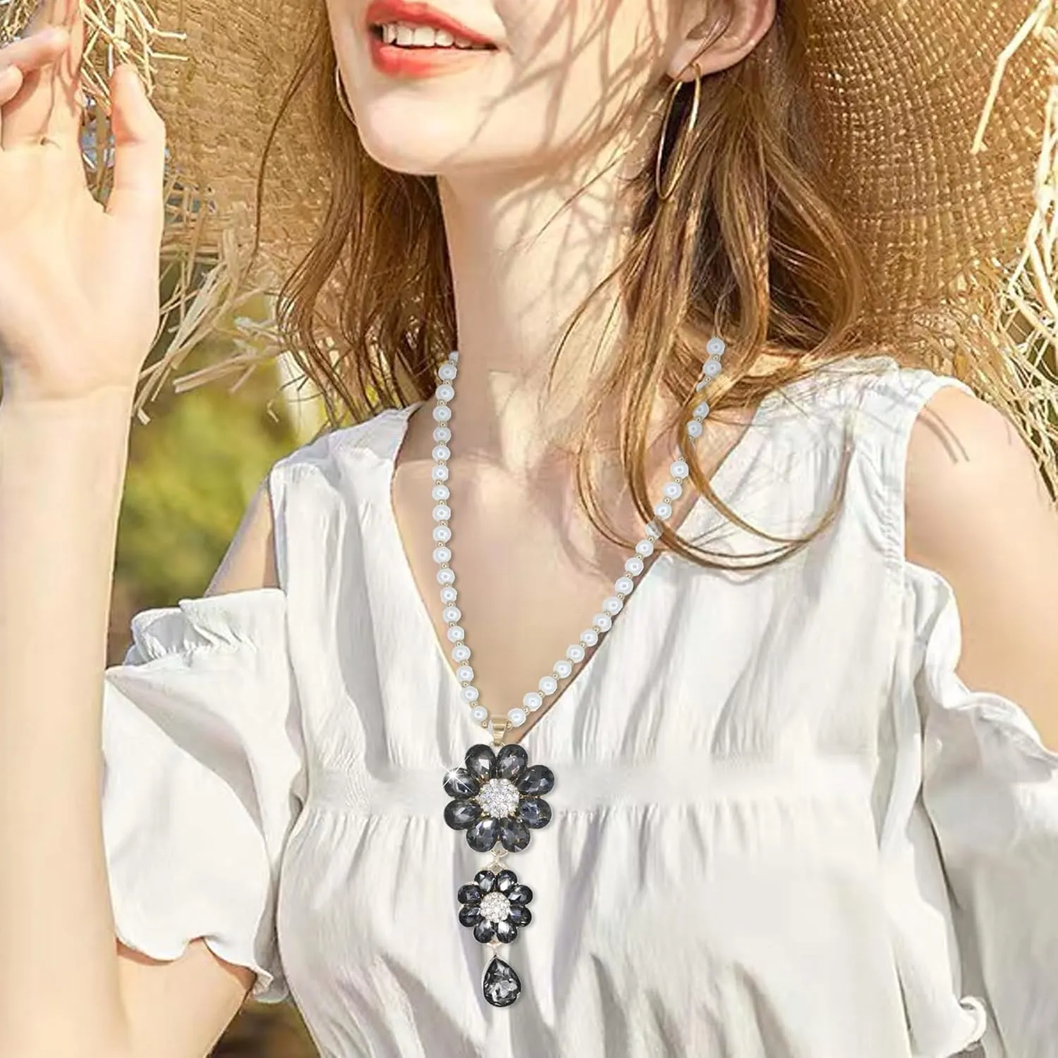 Long Crystal Flower Pendant Necklace for Women Large Rhinestone Floral Pendant Pearl Beaded Necklaces Gold Plated Sweater Statement Necklace Fashion Jewelry for Women