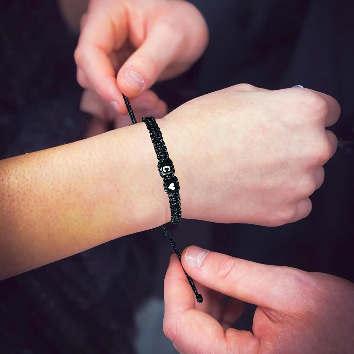 Matching Couple Bracelets Letter Initial Bracelet for Men Women Cute Anniversary Christmas Gifts Long Distance Couple Gifts for Him Her Boyfriend Girlfriend Son Daughter (C)