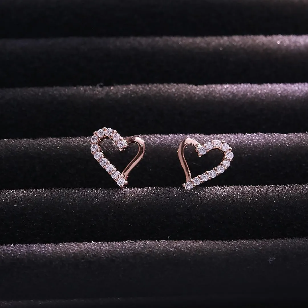 Minimalist Heart Earrings for Women Heart Drop Earrings Huggie Hoop Earrings Heart Stud Earrings Heart Zirconia Dangle Earrings Valentine's Day Gift