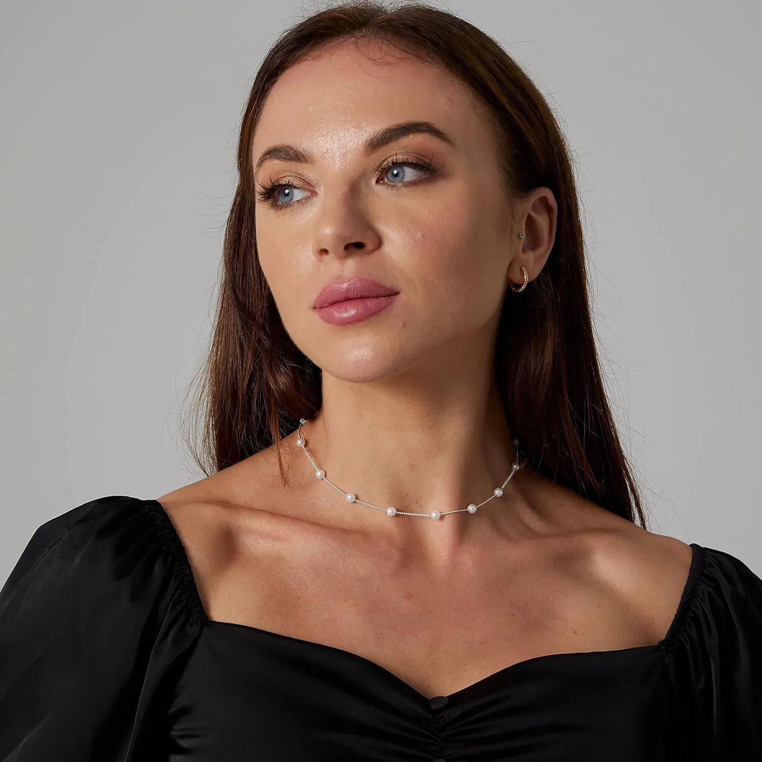 Pearl Necklaces for Women 14K Gold Plated Dainty Gold Pearl Pendant Necklace Layered Pearl Chain Necklace Freshwater Pearl Necklace Everyday Jewelry Gift