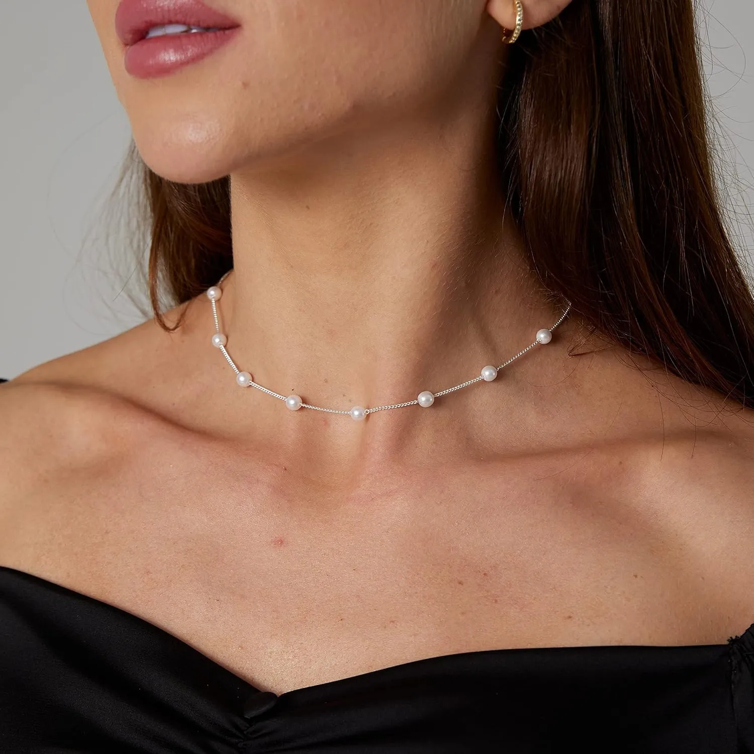 Pearl Necklaces for Women 14K Gold Plated Dainty Gold Pearl Pendant Necklace Layered Pearl Chain Necklace Freshwater Pearl Necklace Everyday Jewelry Gift