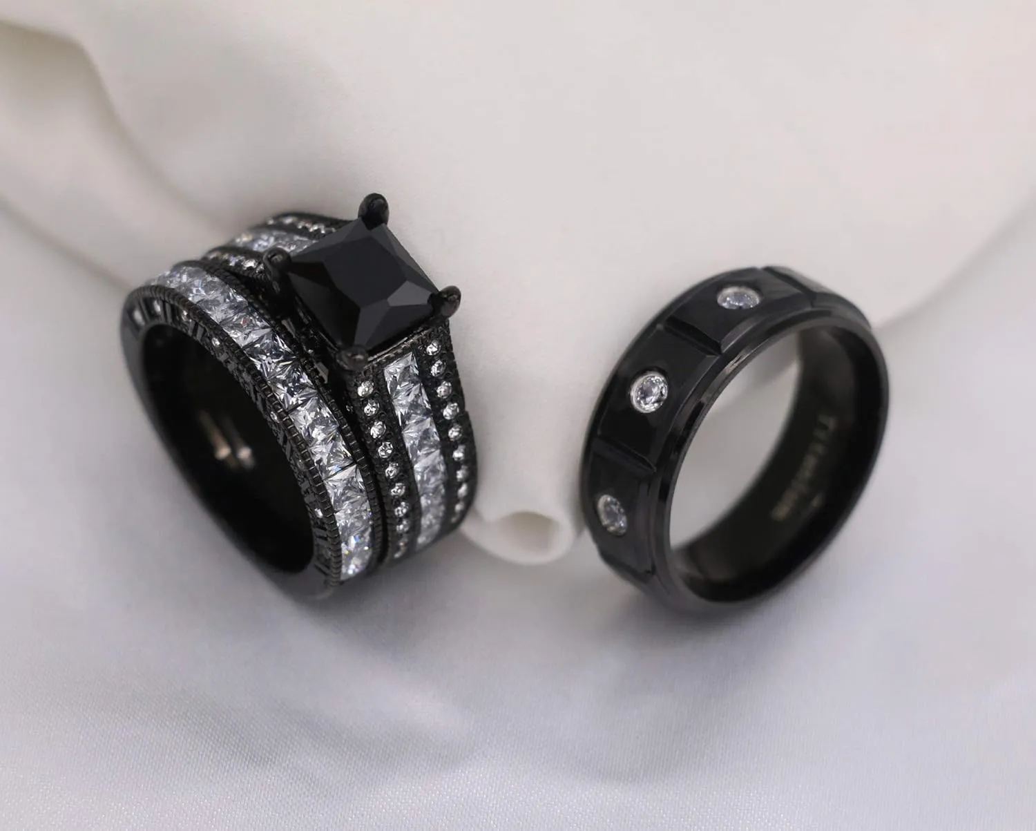 ringheart 2 Black Rings His and Hers Ring Couple Rings 8mm Princess Cut 8mm Cz Womens Wedding Ring Sets Titanium Steel Mens Wedding Bands