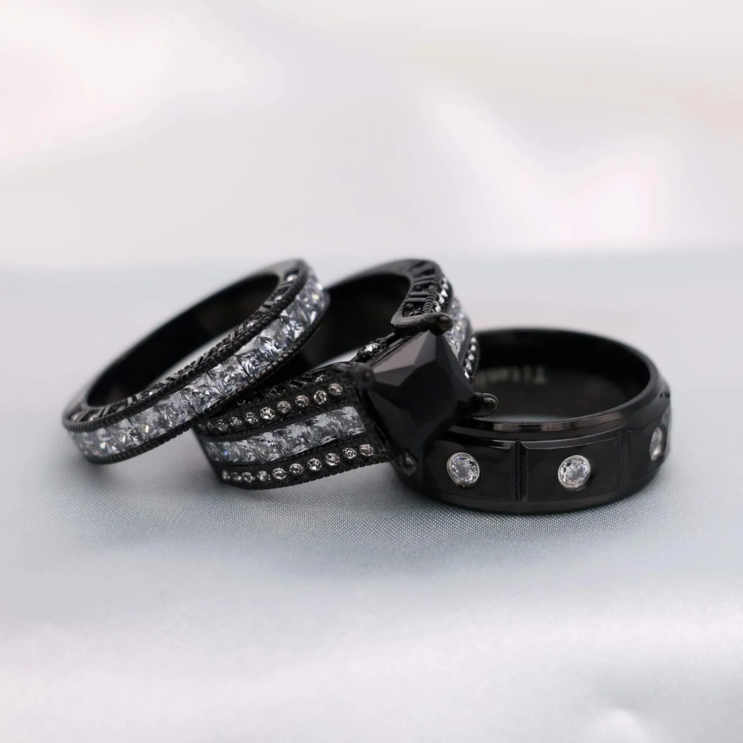ringheart 2 Black Rings His and Hers Ring Couple Rings 8mm Princess Cut 8mm Cz Womens Wedding Ring Sets Titanium Steel Mens Wedding Bands