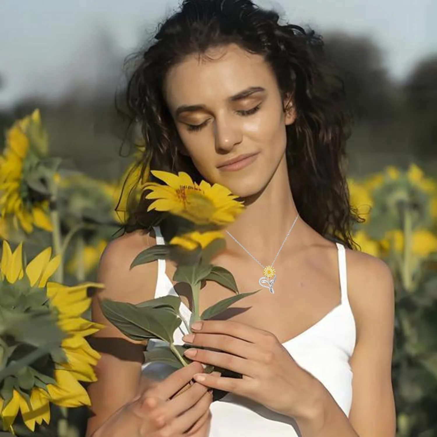 Sunflower Necklaces for Women Anniversary Birthday Gifts for Women Wife Gifts for Her You Are My Sunshine Necklace for Women Her Wedding Christmas Mother