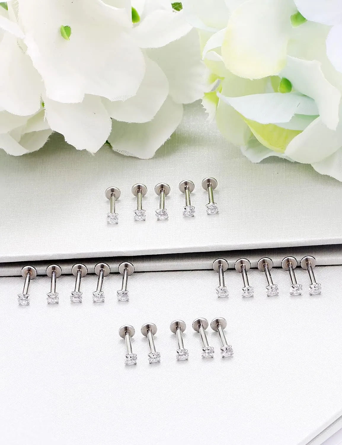 Vsnnsns 16G Lip Rings Stainless Steel Tragus Helix Conch Piercing Jewelry Snake Bite Piercing Monroe Lip Rings Labret Medusa Cartilage Lobe Earrings Studs Piercing Jewelry 6MM 8MM 10MM Silver